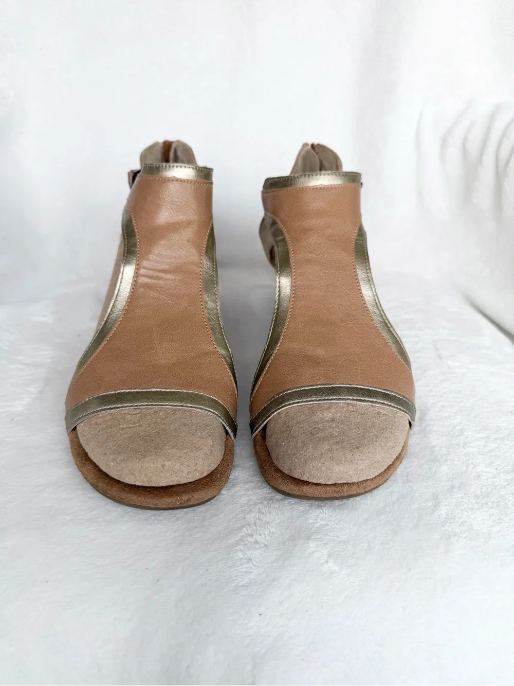 Aerosoles Light Brown Wedge Sandals Womens Size 9.5M Side Buckles